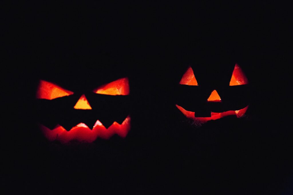 lit jack o lanterns