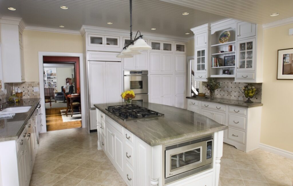 white kitchen cabinets